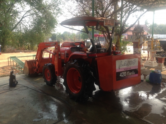 ขายรถตักคูโบต้า36แรง สวยจัดมากๆถูกๆ