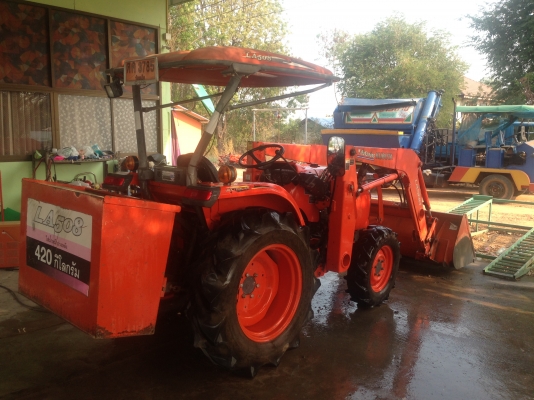 ขายรถตักคูโบต้า36แรง สวยจัดมากๆถูกๆ