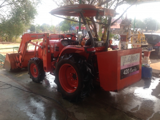 ขายรถตักคูโบต้า36แรง สวยจัดมากๆถูกๆ