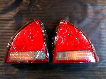 ไฟท้ายหลายรุ่นลองเข้าไปดูครับ ตจวส่งได้ สภาพสวยทุกดวง