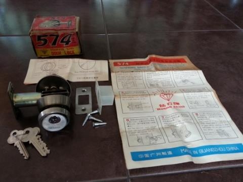 ขายลูกบิดDAIMOND งานใหม่เก่าเก็บเป็นสแตนเลสตราเพชร