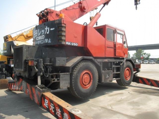 ขายเครน KOBELKO รุ่น RK 250-2 สภาพสวยพร้อมใช้งาน