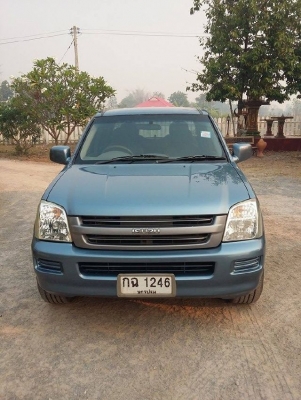 อีซูซุ ดีแมก4 ประตู ปี04 เครื่อง 2500 พวงมาลัยพาวเวอร์ รถมือเดียวป้ายแดง