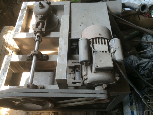 ขายเครื่องปั่้นไอศครีม แบบถังตั้ง ไม่ต้องใช้เกลือน้ำแข็ง ขายเครื่องปั่้นไอศครีม แบบถังตั้ง ไม่ต้องใช้เกลือน้ำแข็ง