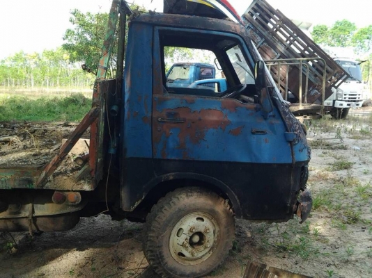 ขายด่วนรถแบ๊คโฮ KOMATSU PC50uu-1 สภาพพร้อมใช้งาน ขายด่วนรถแบ๊คโฮ KOMATSU PC50uu-1 สภาพพร้อมใช้งาน