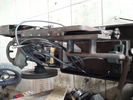 แท่นเลื่อย ไต้หวัน สภาพสวยๆ แน่นๆ 555 ไม่มีมอเตอร์ 6,000