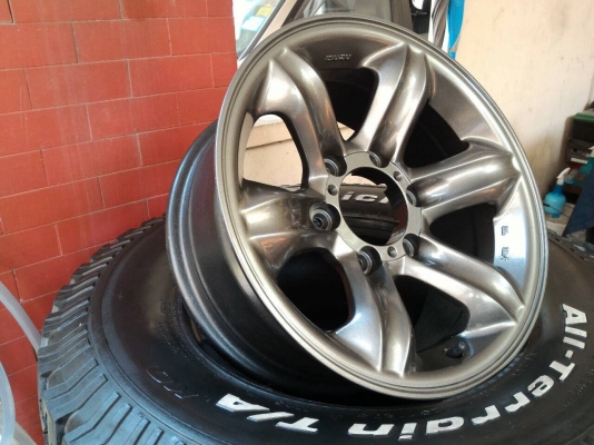 ขายล้อเล็บเหยี่ยวแท้ 7 x  16  Isuzu 4 wd
