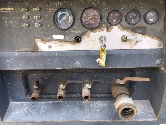 เครื่องปั๊มลม Airman PDS655S : 655cfm : 7บาร์ นำเข้าจากญี่ปุ่น สนใจโทร. 080-6565422 (หนิง)