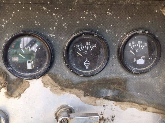 เครื่องปั๊มลม Airman PDS655S : 655cfm : 7บาร์ นำเข้าจากญี่ปุ่น สนใจโทร. 080-6565422 (หนิง)