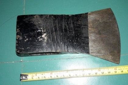 ขายหัวขวานตราเสือเพชรMade in Germany. หนัก1กิโลกรัมงานเก่าเก็บ