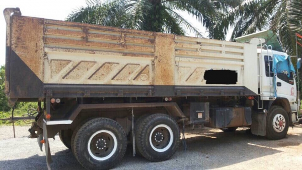 ขายรถ22ล้อดั้มพ์ ISUZU FXZ23NZHF24 เครื่อง320แรงม้ากับหาง SMM ปี51 สนใจโทร 081-970-1072 ขายรถ22ล้อดั้มพ์ ISUZU FXZ23NZHF24 เครื่อง320แรงม้ากับหาง SMM ปี51 สนใจโทร 081-970-1072