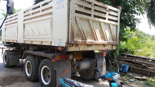 ขายรถ22ล้อดั้มพ์ ISUZU FXZ23NZHF24 เครื่อง320แรงม้ากับหาง SMM ปี51 สนใจโทร 081-970-1072