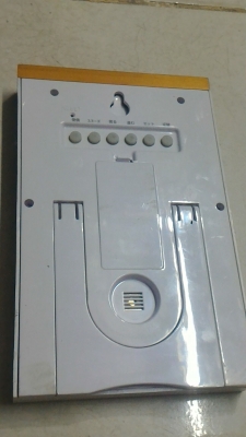 นาฬิกาดิจิตอลใช้ติดผนังหรือตั้งโต็ะได้  ขนาดใหญ่ขนาดเกือบเท่า A 4 แสดงผลทุกอย่าง ลูกเล่นมาให้เยอะ