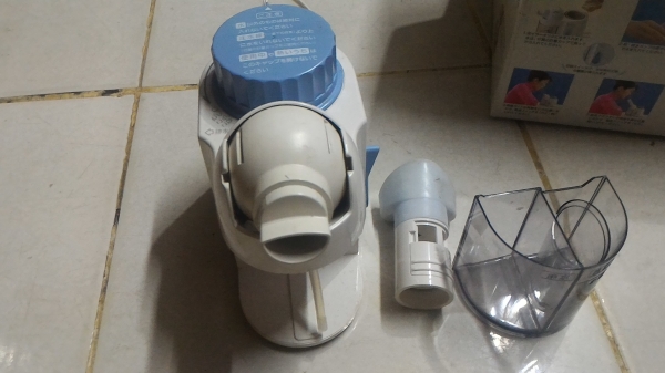 เครื่องเพิ่มปริมาณความชื่นที่พอเหมาะ ยี่ห้อ OMRON ช่วยทำให้ปัญหาเรื่องการหายใจกับผู่เป็นภูมิแพ้