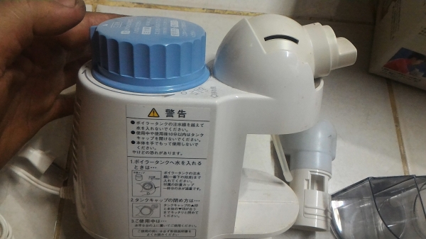 เครื่องเพิ่มปริมาณความชื่นที่พอเหมาะ ยี่ห้อ OMRON ช่วยทำให้ปัญหาเรื่องการหายใจกับผู่เป็นภูมิแพ้