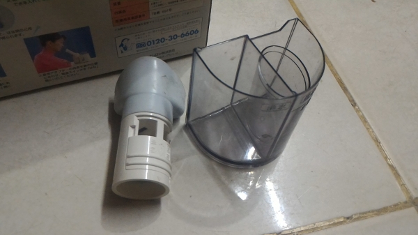 เครื่องเพิ่มปริมาณความชื่นที่พอเหมาะ ยี่ห้อ OMRON ช่วยทำให้ปัญหาเรื่องการหายใจกับผู่เป็นภูมิแพ้