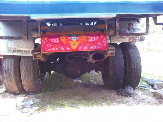 ขายดั๊ม Hino เครื่อง ho7c  185 แรง ช่วงล่าง f รถเต็มสูตร