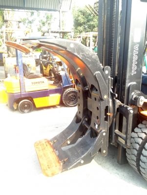 -:-*&bull;*ข า ย ร ถ ย ก นำ เ ข้ า*&bull;*-:-TOYOTA 7FG40 เสา5.5เมตร เครื่องเบนซิล+แก๊ส เกียร์ออโต้ สนใจติดต่อ083-062-0223(ปอนด์)