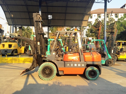 -:-*&bull;*ข า ย ร ถ ย ก นำ เ ข้ า*&bull;*-:-TOYOTA 6FG45 เครื่องเบนซิล+แก๊ส เสา4เมตร งาหนีบ สนใจติดต่อ083-062-0223(ปอนด์)