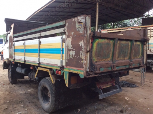 HINO KM 310 ดั๊ม เครื่อง 90 แรง เครื่องดี ยางดี ครัทซีสวย ขาย 200,000 บาท ศุภากร 081-1903107, 081-4252943