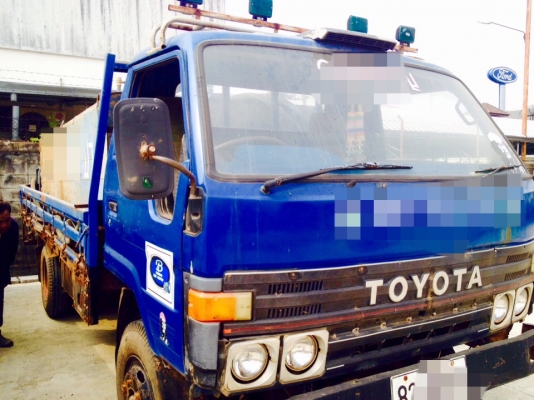 ISUZU  รถบรรทุกของเหลว  ขาย 320,000