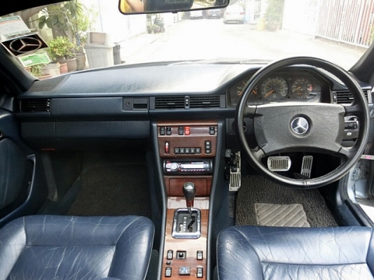 ขายBENZ 300 e โฉมw124 ซันรูฟมีกาบข้าง เก่าเก็บ พร้อมใช้ ชุดแต่งAMG ขายBENZ 300 e โฉมw124 ซันรูฟมีกาบข้าง เก่าเก็บ พร้อมใช้ ชุดแต่งAMG
