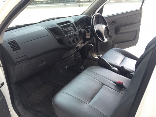 toyota vigo 2.5j สีขาว ปี 2011 จด2012 รถมือเดียว ขับดีมากเครื่องสดมากขับดีสุดๆ toyota vigo 2.5j สีขาว ปี 2011 จด2012 รถมือเดียว ขับดีมากเครื่องสดมากขับดีสุดๆ