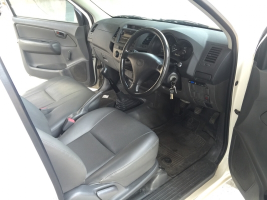toyota vigo 2.5j สีขาว ปี 2011 จด2012 รถมือเดียว ขับดีมากเครื่องสดมากขับดีสุดๆ toyota vigo 2.5j สีขาว ปี 2011 จด2012 รถมือเดียว ขับดีมากเครื่องสดมากขับดีสุดๆ