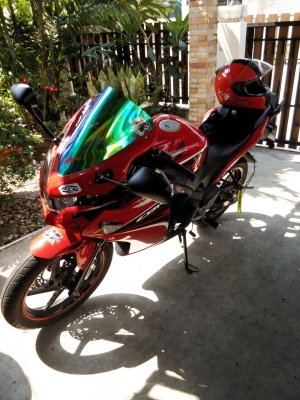 Honda CBR 150R Honda CBR 150R