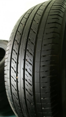 ขายยาง DUNLOP SP LT37 ปี14 (1ชุด) 215-65-16 ราคา 3,800