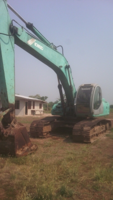 รถแมคโครโคเบลโคมาคไฟร์