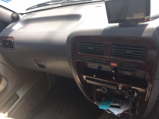 Nissan Frontier 2.7 Cab สีบรอนซ์เงิน ปี2002