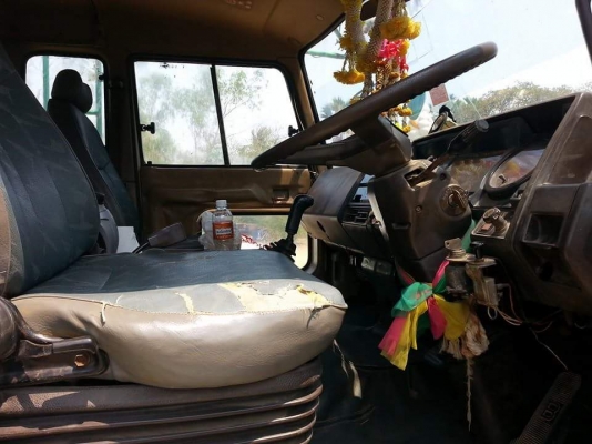 ขายรถ10ล้อ 2เพลา เครื่องEH700 พ.เพาเวอร์ เบรกทิฟฟี่ ภายในสวย มีระบบDL ช่วงล่างใหญ่ มีบันไดไฮดรอลิกขึ้นรถเกี่ยว ทะเบียนเต็ม เอกสารพร้อมโอน สนใจโทร 090-8588220คุณนะ 093-3258446คุณบิว หรือเข้าดูสินค้าอื่นๆได้ที่ www.truck.in.th/498 หรือเพจFacebook ณรงค์ ซื้อ ขายรถ10ล้อ 2เพลา เครื่องEH700 พ.เพาเวอร์ เบรกทิฟฟี่ ภายในสวย มีระบบDL ช่วงล่างใหญ่ มีบันไดไฮดรอลิกขึ้นรถเกี่ยว ทะเบียนเต็ม เอกสารพร้อมโอน สนใจโทร 090-8588220คุณนะ 093-3258446คุณบิว หรือเข้าดูสินค้าอื่นๆได้ที่ www.truck.in.th/498 หรือเพจFacebook ณรงค์ ซื้อ