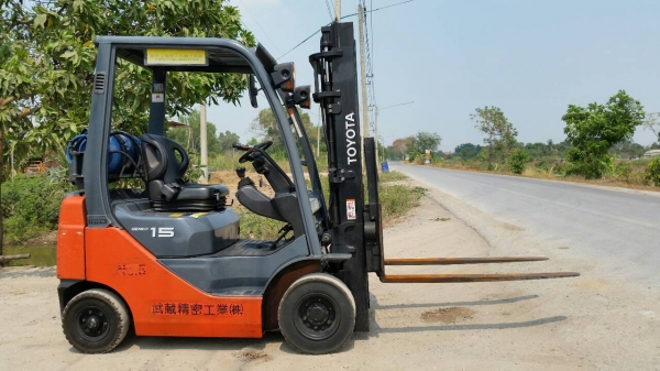 ขายด่วนรถยก TOYOTA 8FGตันใหม่ล่าสูดยก1.5ตันเสาสูง3เมตรงาสไลยร์ได้ยางตัน4เส้นรถนอกยังไม่เคยใช้งานในเมืองไทยเลย=รุ่นใหม่ขายถูกๆๆ