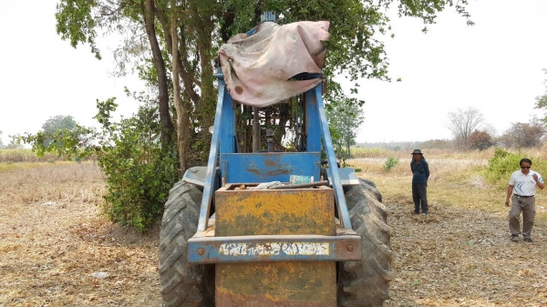 ขายเฉพาะคีบ อู่ JK อุดรธานี อุปกรณ์มีให้ครบ ยกใส่รถใช้งานได้เลย ขายเฉพาะคีบ อู่ JK อุดรธานี อุปกรณ์มีให้ครบ ยกใส่รถใช้งานได้เลย