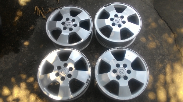 แม๊กขอบ16-6รู เดิมๆ นิสสัน นาวาร่า ชุด2500บาท