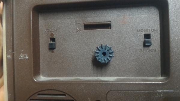 นาฬืกา ESIKO แบบตั้งโต็ะ ปลุกได้ เตือนเมื่อครบชั่วโมง รูปทรงสวยงาม