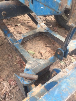 ด่วนครับขายรถไถฟอร์ด6600 เสื้อลาย เอกสารเล่มทะเบียน