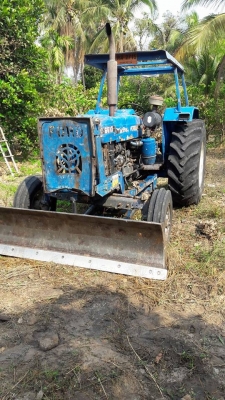 ด่วนครับขายรถไถฟอร์ด6600 เสื้อลาย เอกสารเล่มทะเบียน