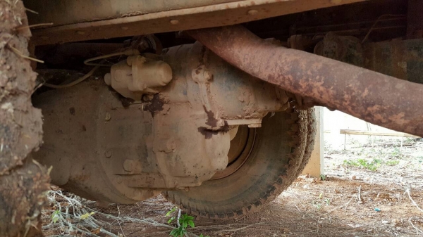 ขาย เทนเลอร์ 10 ล้อ 2 เพลา UD CW41M วางเครื่อง EM100 220 แรงม้า คัสซีสวยตลอดเส้น ต่อเหล็กบีมหน้า 8 เจาะร้อย เบรคลมดัน พาวเวอร์ ยางเต็ม ทะเบียนพร้อมโอนครับ