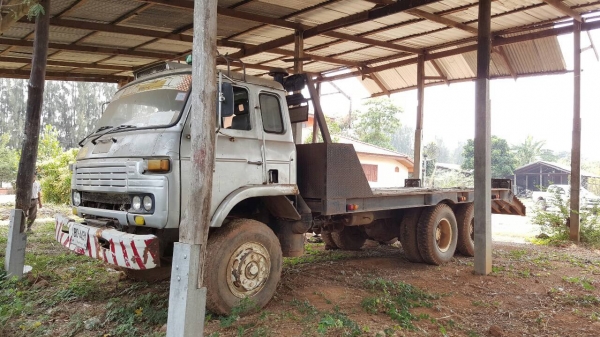 ขาย เทนเลอร์ 10 ล้อ 2 เพลา UD CW41M วางเครื่อง EM100 220 แรงม้า คัสซีสวยตลอดเส้น ต่อเหล็กบีมหน้า 8 เจาะร้อย เบรคลมดัน พาวเวอร์ ยางเต็ม ทะเบียนพร้อมโอนครับ