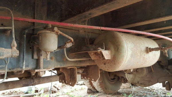 ขาย เทนเลอร์ 10 ล้อ 2 เพลา UD CW41M วางเครื่อง EM100 220 แรงม้า คัสซีสวยตลอดเส้น ต่อเหล็กบีมหน้า 8 เจาะร้อย เบรคลมดัน พาวเวอร์ ยางเต็ม ทะเบียนพร้อมโอนครับ