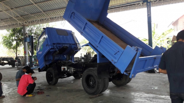 ขาย 6 ล้อดั้ม 3 คิว เครื่อง 4JB1 88 แรงม้า คัสซีสวยตลอดเส้น แอร์ครบ ทะเบียนพร้อมโอน ขาย 6 ล้อดั้ม 3 คิว เครื่อง 4JB1 88 แรงม้า คัสซีสวยตลอดเส้น แอร์ครบ ทะเบียนพร้อมโอน