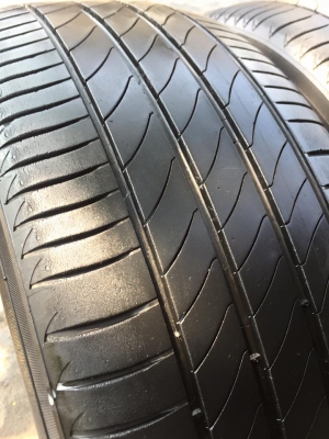 ขายยาง MICHELIN PRIMACY 3st 215-55-17 ปี13 ยางสวย พร้อมใช้งาน ชุดละ 3,900 บาท
