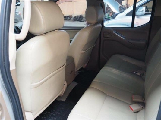 NaVaRa 4ประตู top. เกียร์ธรรมดา สีบรอนซ์เงิน ปี2008. สวยกริ๊ป