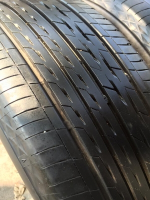 ขายยาง BRIDGESTONE TURANZA GR-100 215-55-17 ปี14 ยางสวยจัด ใช้งานยาวๆ ไม่มีปะ คู่ละ 2,900 บาท