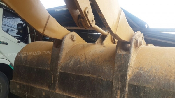 รถตัก CAT รุ่น 910E ขับเคลื่อน 2 เพลา 75 แรงม้า ปีจดทะเบียน 2534