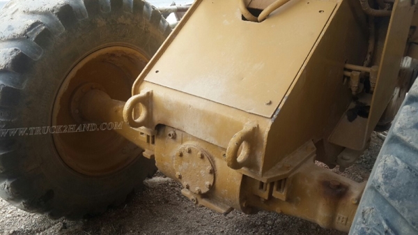 รถตัก CAT รุ่น 910E ขับเคลื่อน 2 เพลา 75 แรงม้า ปีจดทะเบียน 2534