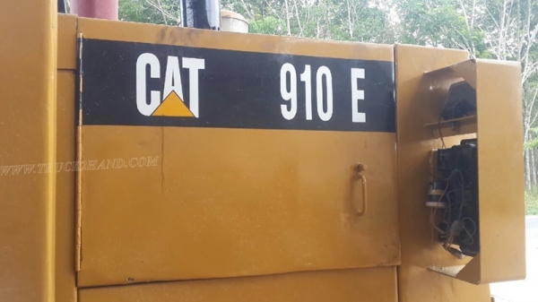 รถตัก CAT รุ่น 910E ขับเคลื่อน 2 เพลา 75 แรงม้า ปีจดทะเบียน 2534