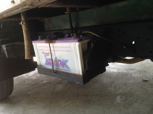 ขายด่วน 4 ล้อ กลาง 88 ปี 40 ตู้แห้ง  เครื่องดี คัสซีสวย หัวเดิมบาง อุปกรณ์คอนโซนภายในครบ ห้วเดิม เสาเดิม  ยางเต็ม 4 เส้น เอกสารพร้อมโอน  ภาษีเต็ม 59  ขายแบบด่วนๆ ราคาตัด 193000 สนใจ 0930693225